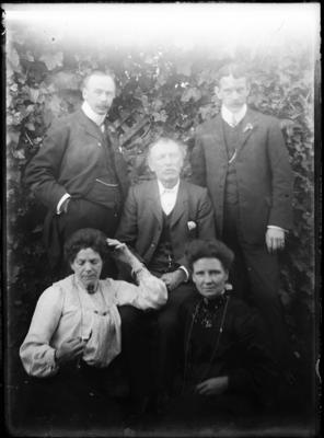 Group portrait; Newrick, William Malcolm