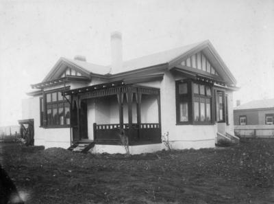 Unidentified house, Wairoa; Burridge, Charles