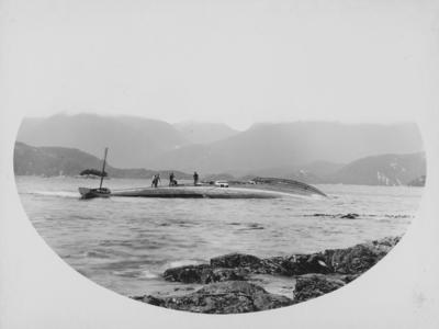 Wreck of Waikare, Stop Island, Southland; Duncan, Russell