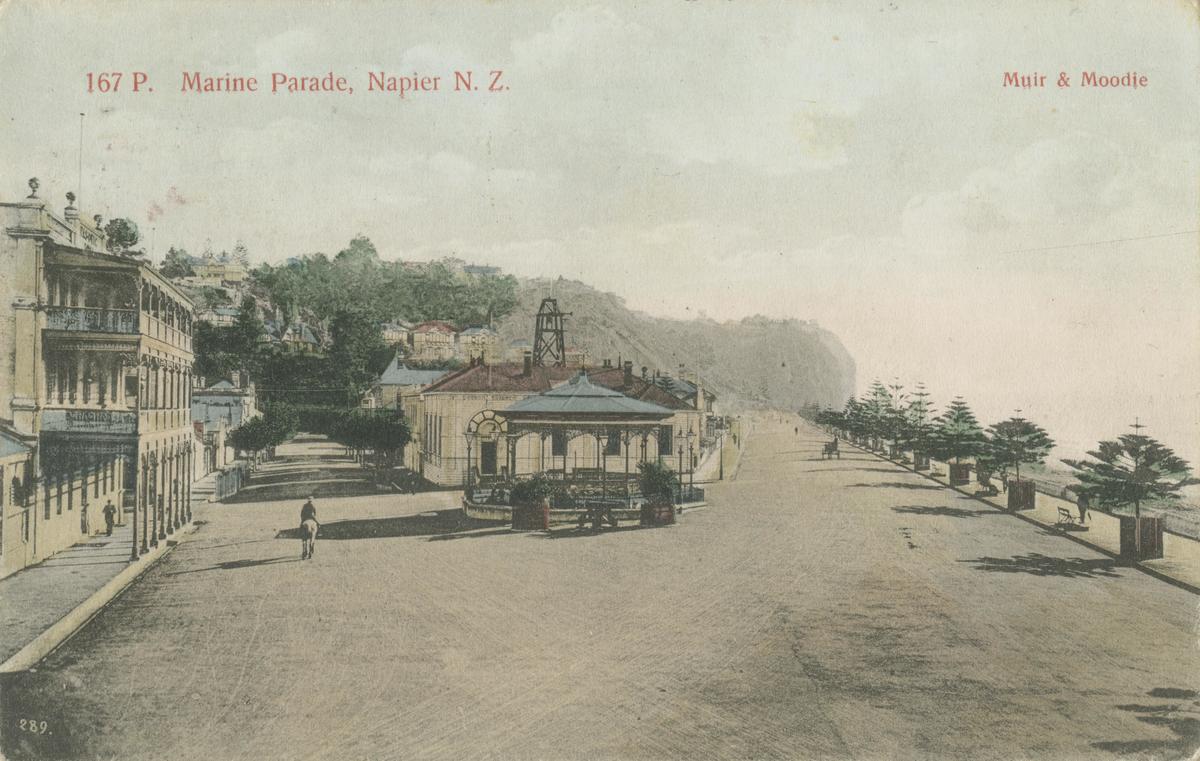 Herschell Street and Marine Parade, Napier MTG Hawkes Bay
